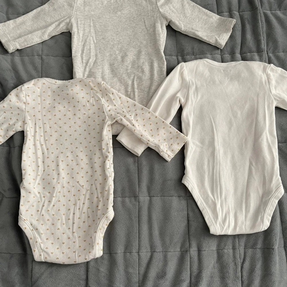 Carter’s bodysuit bundle - Picture 5 of 5